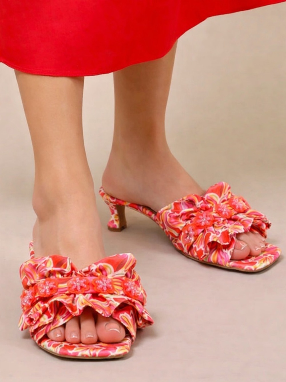 🌺 Copper Key Embroidered Floral Ruffle Mule Heels 🌺